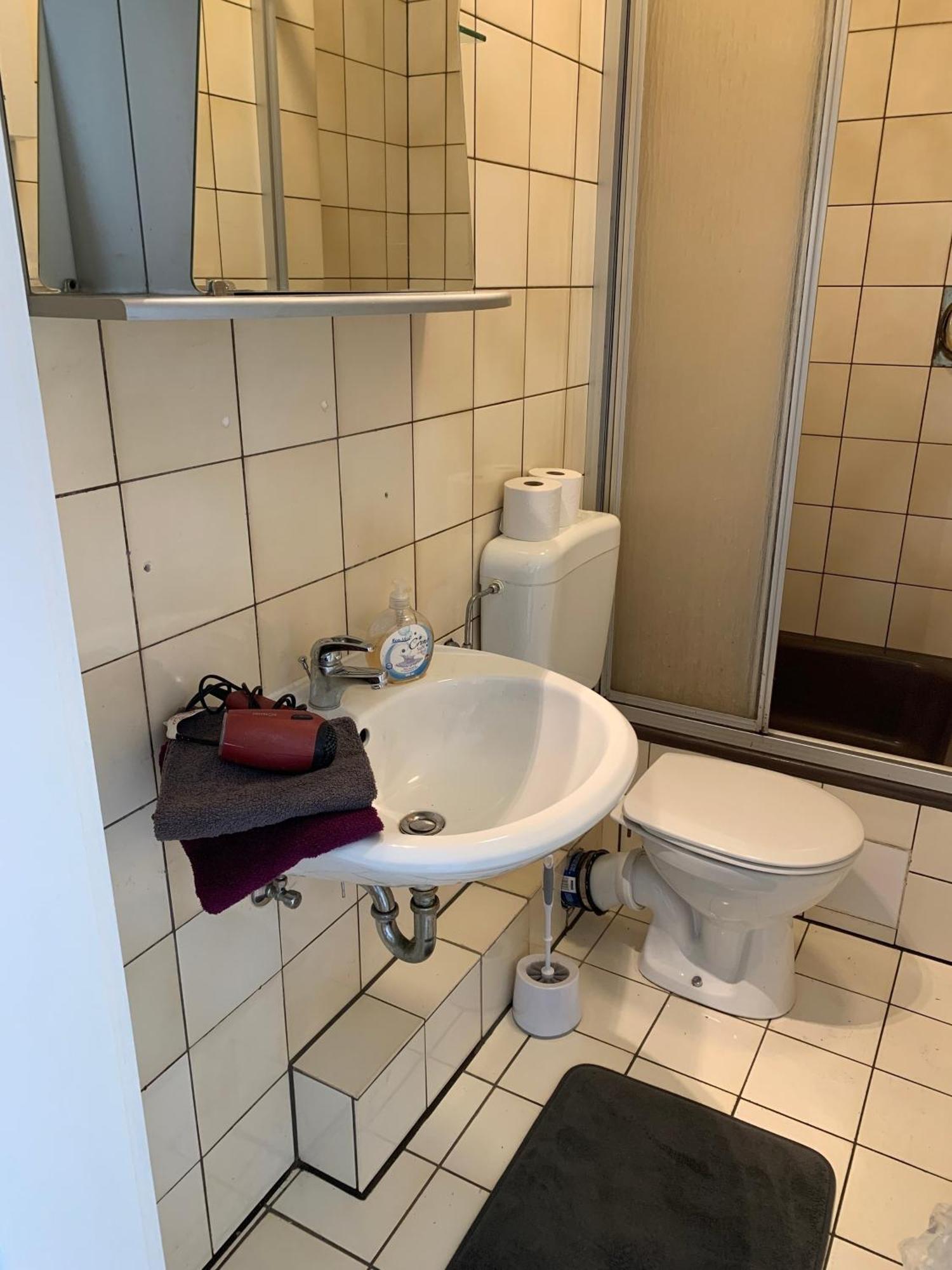 Apartament Studio 49 Mit Balkon, Einbau Kueche , Eigenes Bad ,2 Boxspringbetten, W-Lan, Tv , Waschmaschine Oberhausen  Zewnętrze zdjęcie